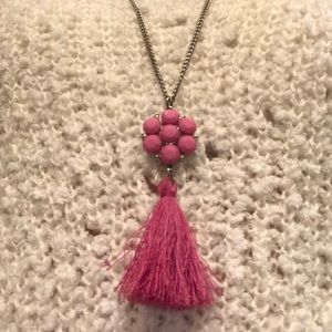 Pink necklace with pink tassels at the end💖💕
